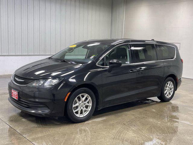 used 2017 Chrysler Pacifica car, priced at $7,440