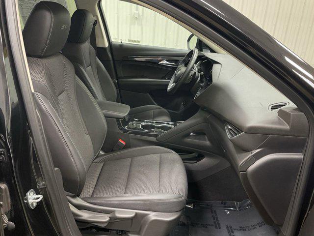 used 2023 Buick Envision car, priced at $31,011