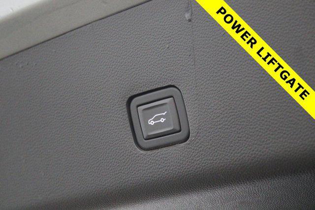 used 2023 Chevrolet Traverse car, priced at $28,330