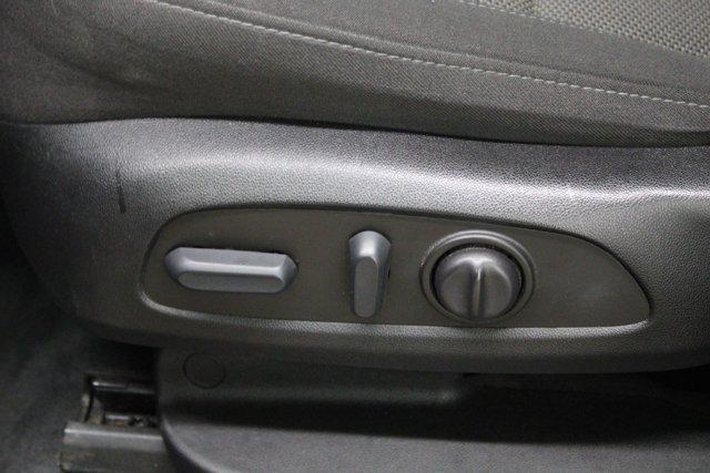 used 2023 Chevrolet Traverse car, priced at $28,330