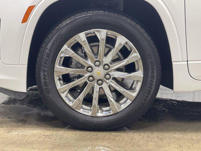 used 2023 Chevrolet Traverse car, priced at $40,435