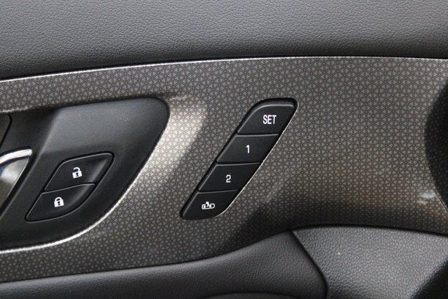used 2023 Chevrolet Traverse car