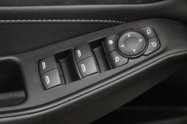 used 2023 Chevrolet Traverse car