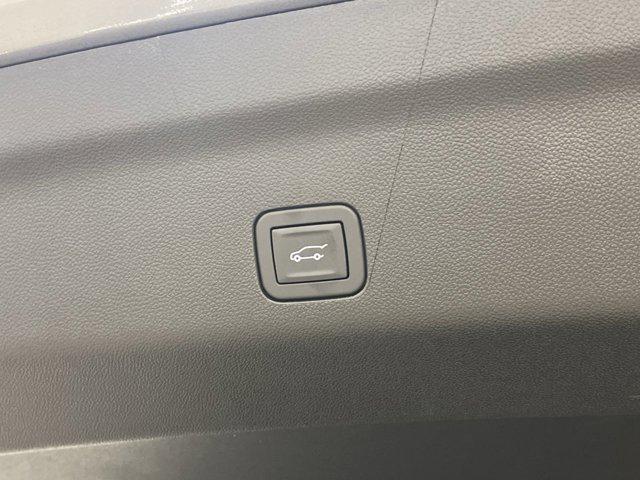 new 2025 Chevrolet Suburban car, priced at $75,609