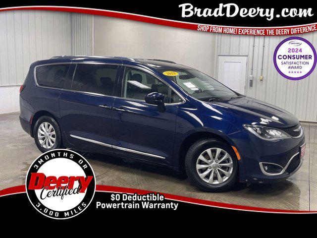 used 2019 Chrysler Pacifica car, priced at $20,055