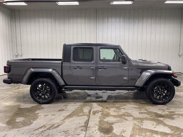 new 2025 Jeep Gladiator car, priced at $43,594