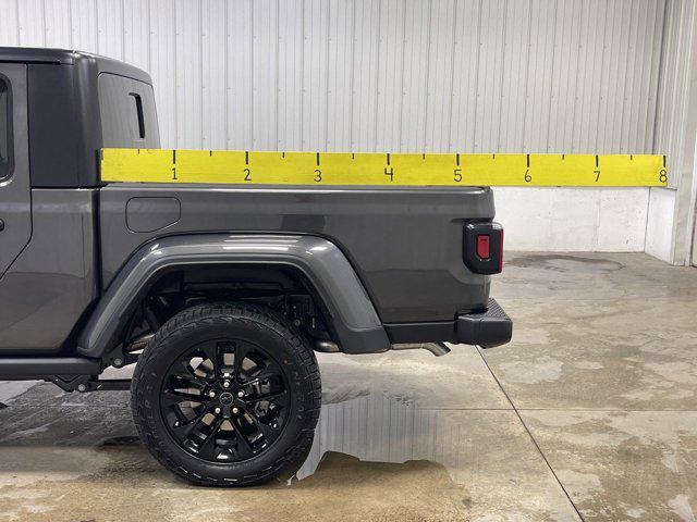 new 2025 Jeep Gladiator car, priced at $43,594