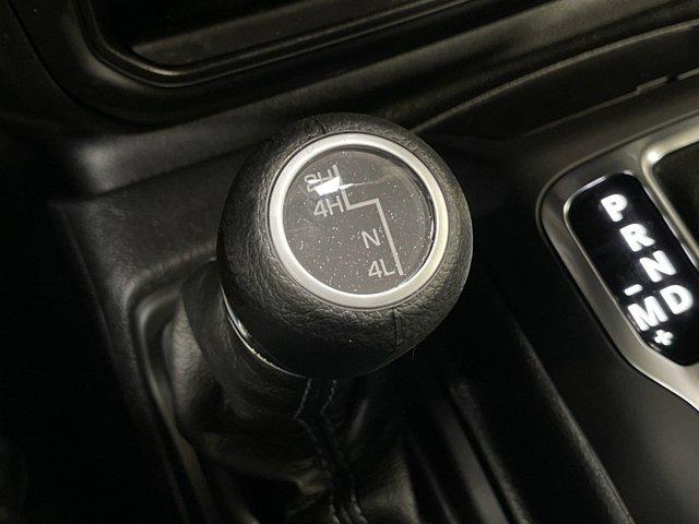 new 2025 Jeep Gladiator car, priced at $43,594