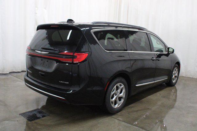 used 2023 Chrysler Pacifica car, priced at $31,003