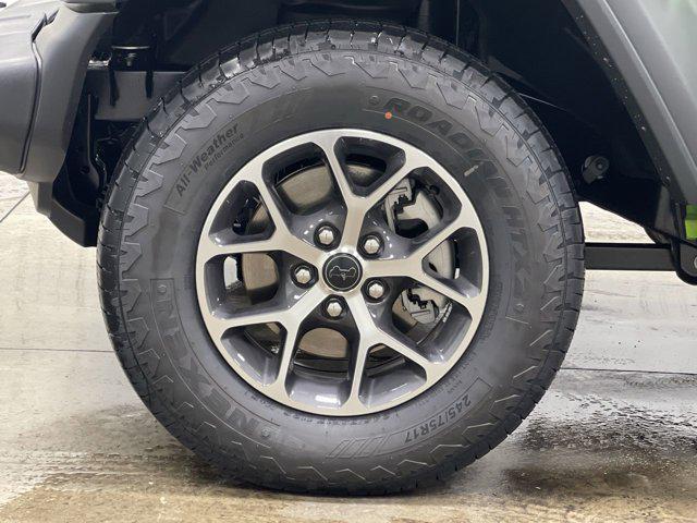 new 2025 Jeep Wrangler car, priced at $48,570
