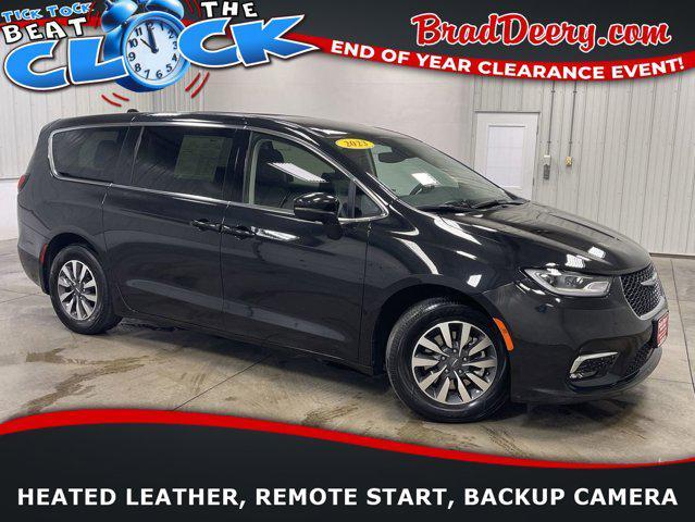 used 2023 Chrysler Pacifica Hybrid car, priced at $29,986