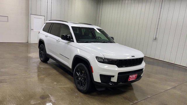 new 2025 Jeep Grand Cherokee L car, priced at $43,701