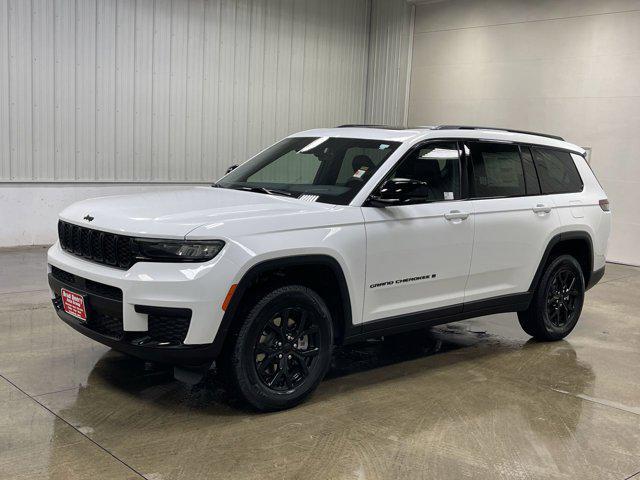 new 2025 Jeep Grand Cherokee L car, priced at $43,701