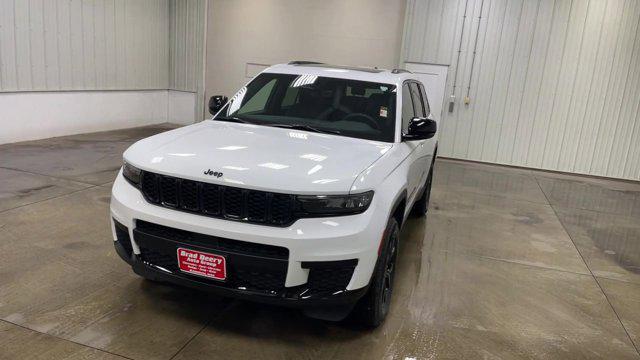 new 2025 Jeep Grand Cherokee L car, priced at $43,701