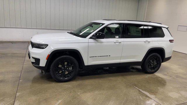 new 2025 Jeep Grand Cherokee L car, priced at $43,701