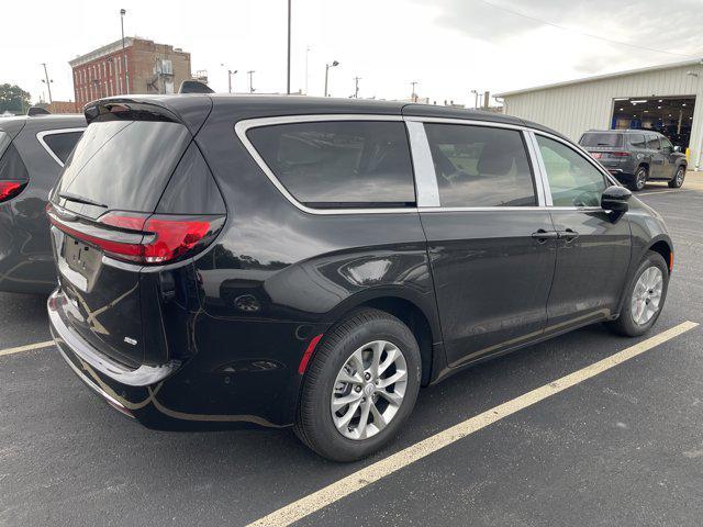 new 2025 Chrysler Pacifica car, priced at $48,720