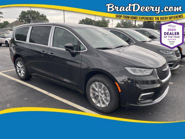 new 2025 Chrysler Pacifica car, priced at $48,720