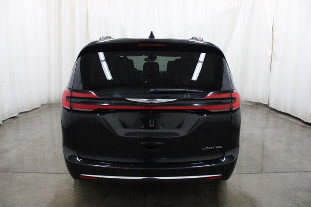 used 2022 Chrysler Pacifica car, priced at $27,134