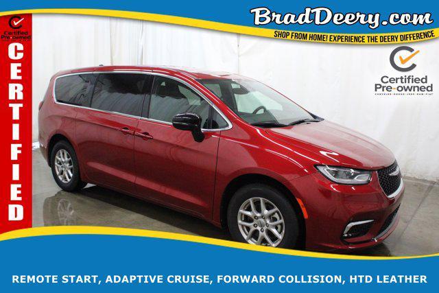 used 2025 Chrysler Pacifica car, priced at $33,594