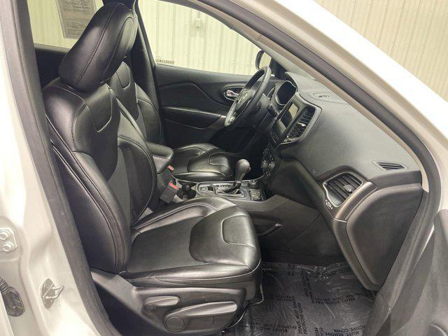 used 2019 Jeep Cherokee car, priced at $15,594