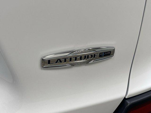 used 2019 Jeep Cherokee car, priced at $15,594