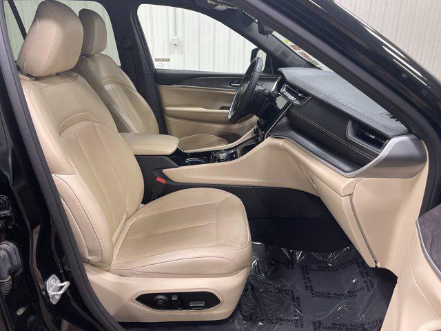 used 2023 Jeep Grand Cherokee car, priced at $30,685