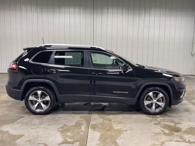 used 2019 Jeep Cherokee car, priced at $17,404