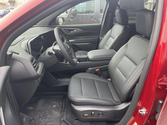 used 2025 Chevrolet Traverse car
