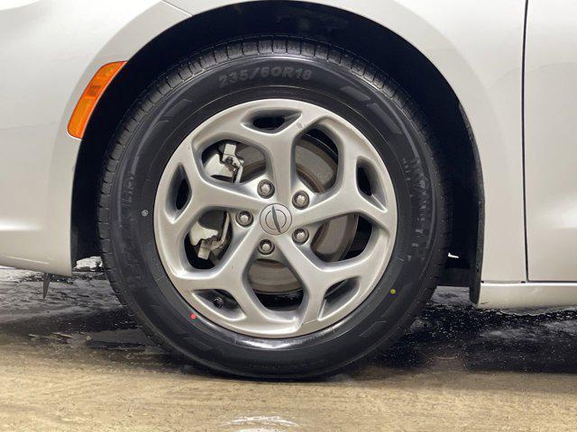 used 2024 Chrysler Pacifica car, priced at $36,592