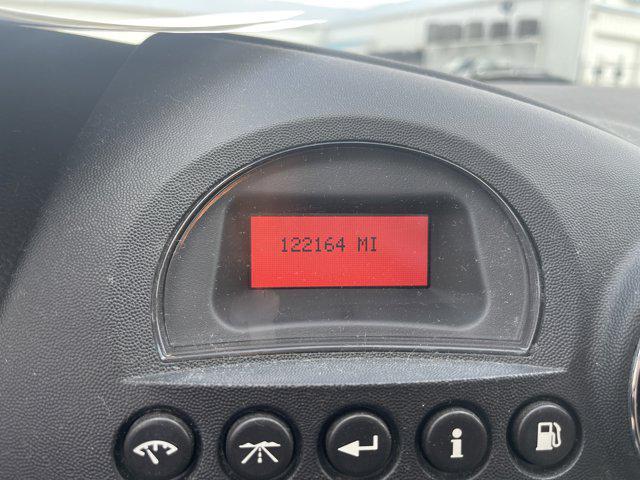 used 2007 Pontiac Grand Prix car, priced at $5,250