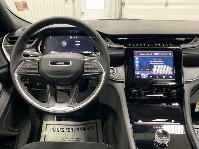 new 2025 Jeep Grand Cherokee car, priced at $40,881