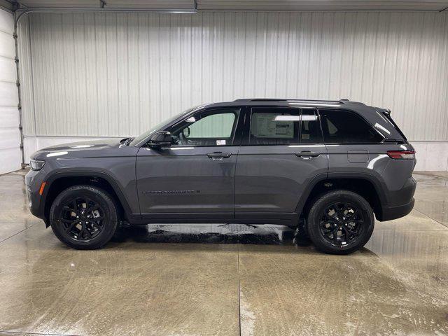 new 2025 Jeep Grand Cherokee car, priced at $40,881