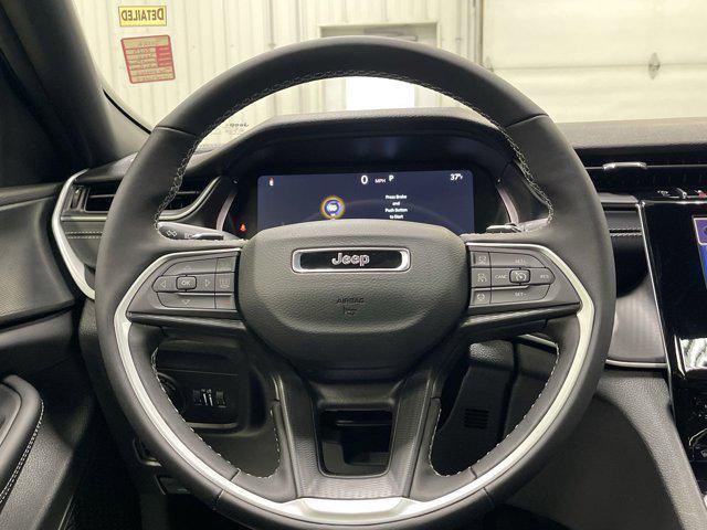 new 2025 Jeep Grand Cherokee car, priced at $40,881