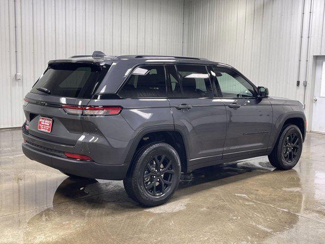 new 2025 Jeep Grand Cherokee car, priced at $40,881