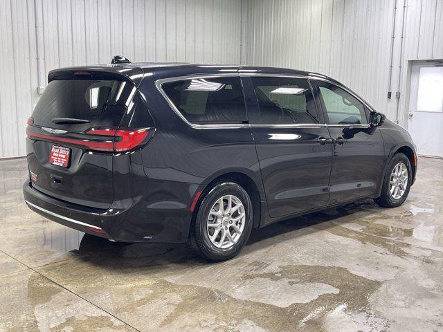 used 2025 Chrysler Pacifica car, priced at $36,132