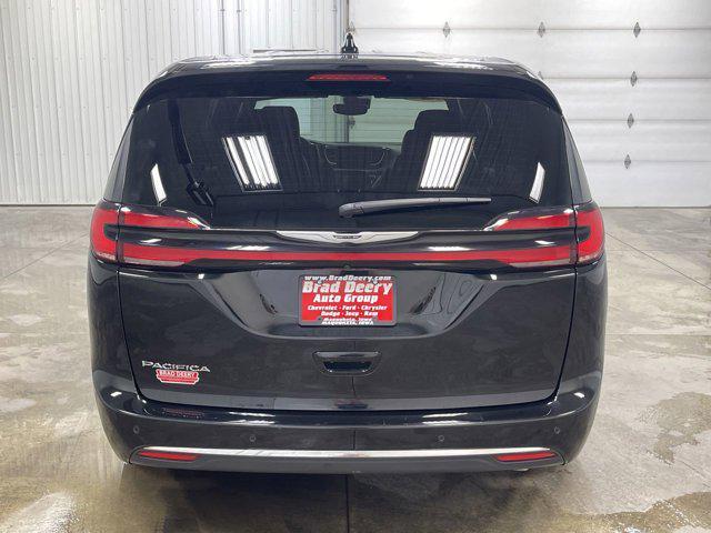 used 2025 Chrysler Pacifica car, priced at $36,132