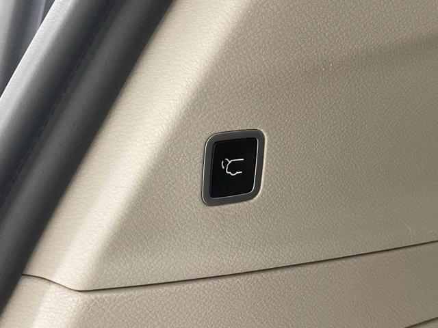 used 2018 Chrysler Pacifica car, priced at $10,950