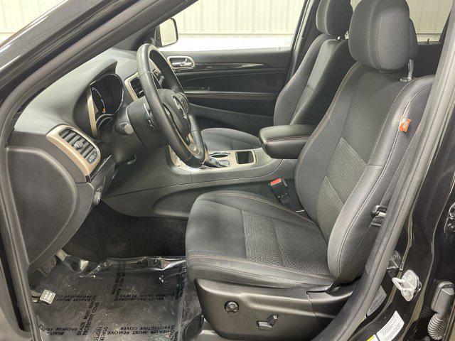 used 2016 Jeep Grand Cherokee car, priced at $15,430