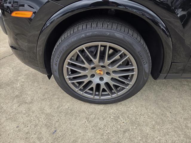 used 2017 Porsche Cayenne car, priced at $29,880