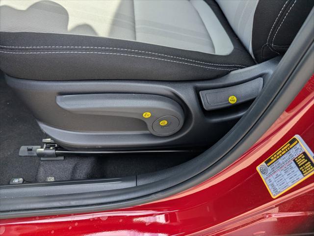 new 2025 Hyundai Venue car, priced at $25,050