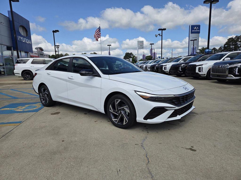 new 2025 Hyundai Elantra car, priced at $29,585