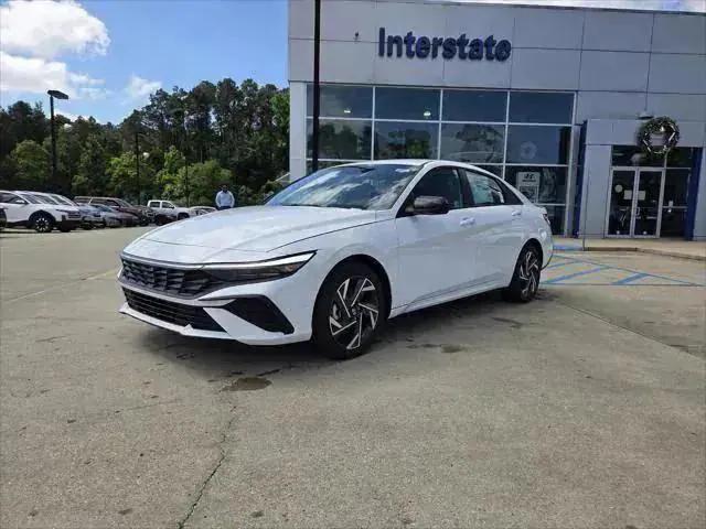 new 2025 Hyundai Elantra car, priced at $30,585