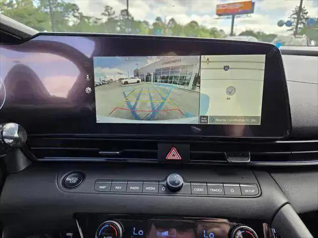 new 2025 Hyundai Elantra car, priced at $30,585