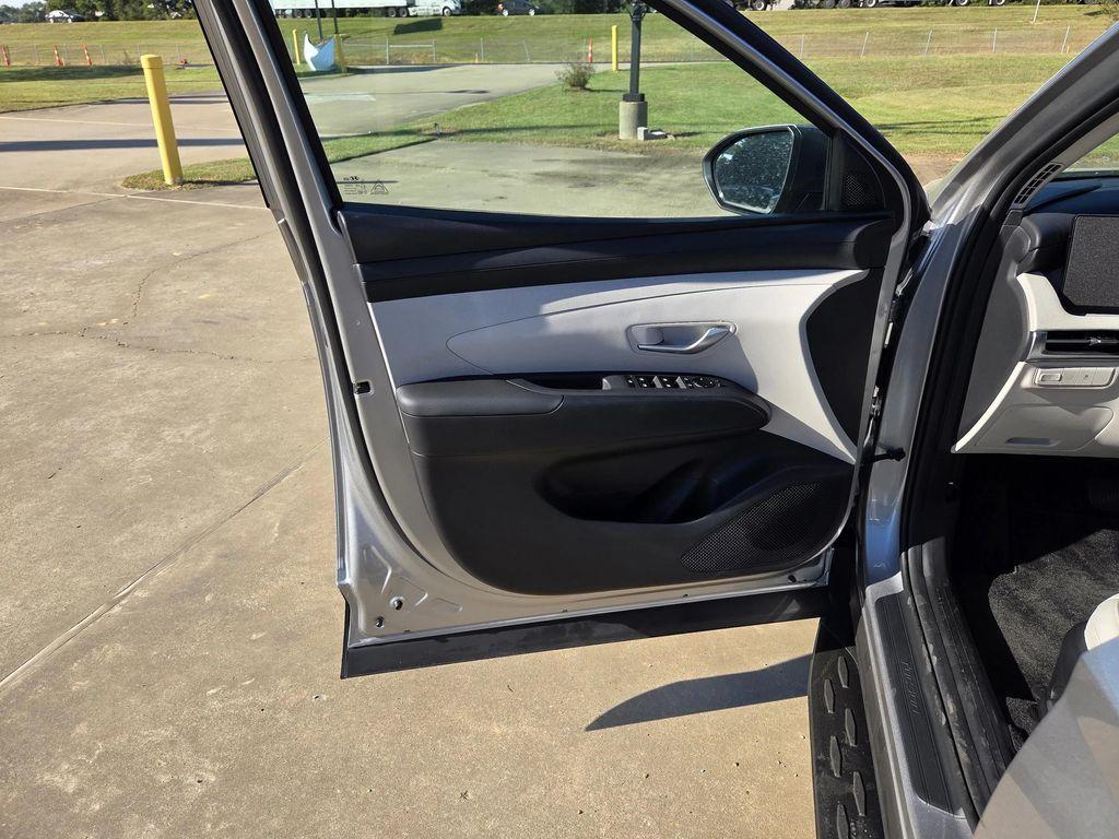 new 2026 Hyundai Tucson car, priced at $37,570