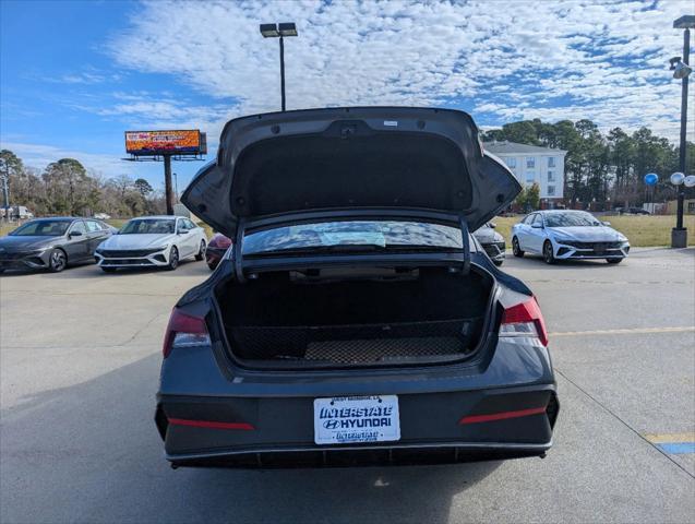 new 2025 Hyundai Elantra car, priced at $25,665