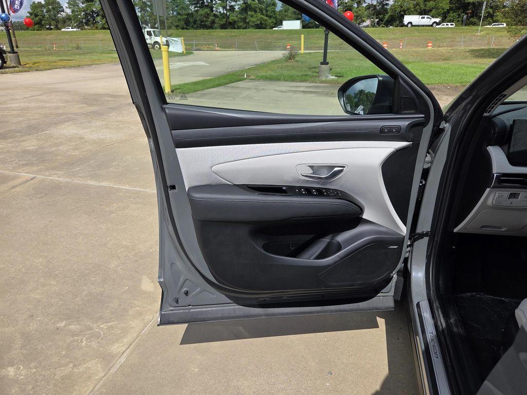 new 2026 Hyundai Tucson car, priced at $41,895