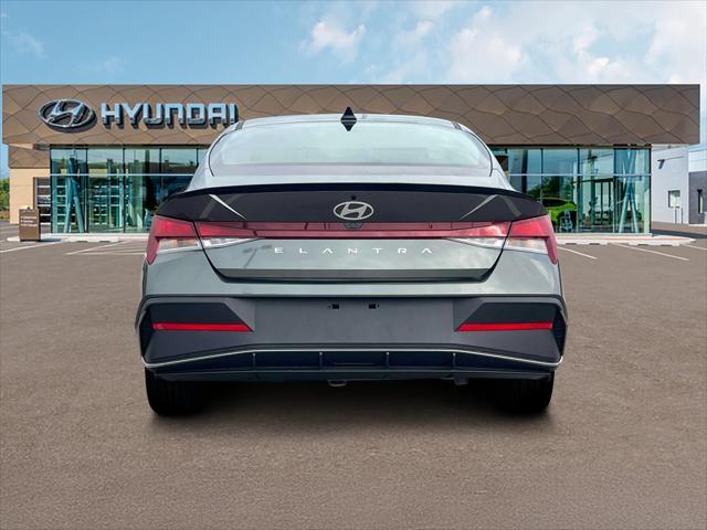 new 2025 Hyundai Elantra car