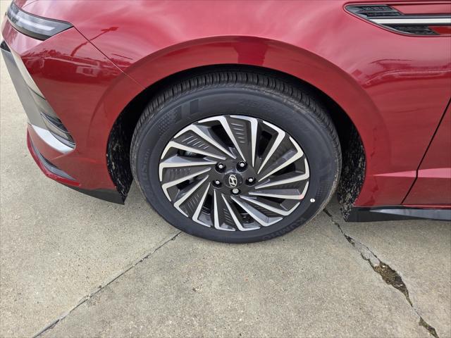 new 2025 Hyundai Sonata Hybrid car, priced at $34,758