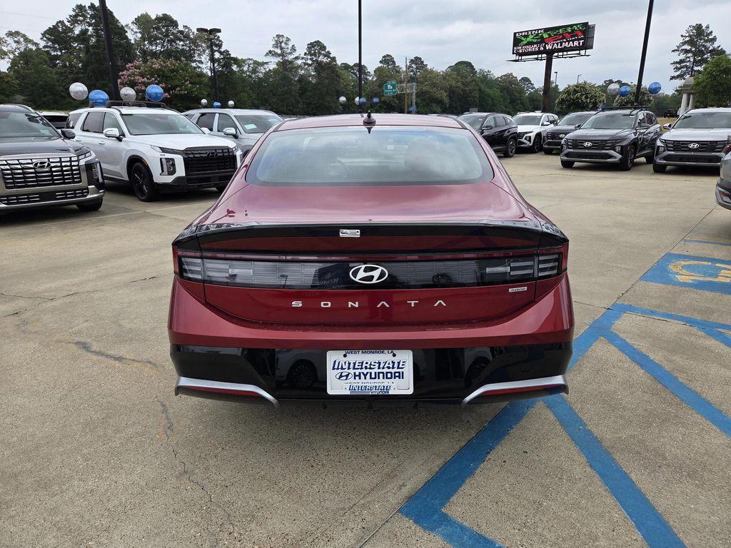 new 2025 Hyundai Sonata Hybrid car, priced at $33,758