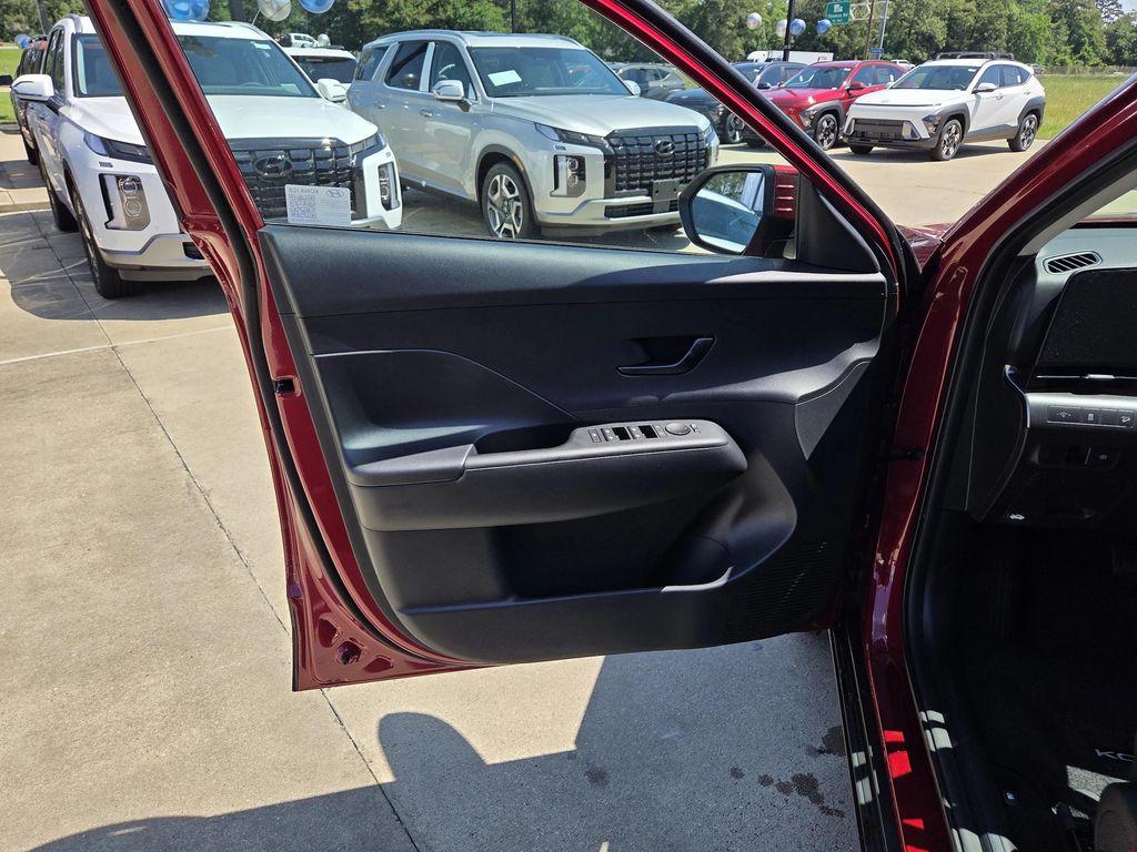 new 2025 Hyundai Kona car, priced at $30,909